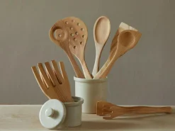 2 Stk. Salathände aus Eschenholz, geölt, 20 x 8,5 cm