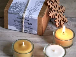 12 Teelichter aus Rapswachs mit Zirbenduft, 1 Glaseinsatz