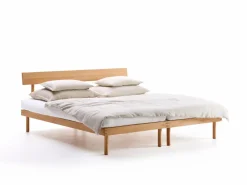 Bett Jukai Pur, mit Stegbetthaupt, inkl. integriertem Lattenrost, 180 x 200 cm, Buche