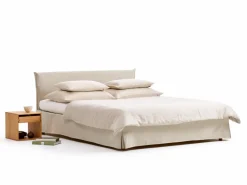 Bett Jukai Pur, mit Stoffhoussen, inkl. integriertem Lattenrost, 180 x 200 cm, Baumwollstoff Ondula Greige (139), Buche