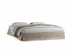 Bett Jukai Pur, ohne Betthaupt mit Bettrahmenhousse, inkl. integriertem Lattenrost, 180 x 200 cm, Baumwollstoff Ondula Greige (139), Buche