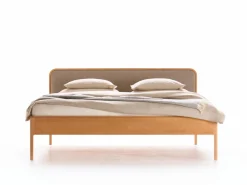 Bett Tenso mit Polsterbetthaupt, 180 x 200 cm, Wollstoff Tano Natur (79), Buche