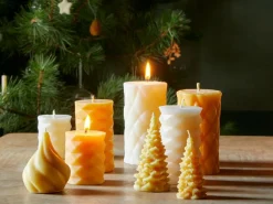 2er-Set Figurenkerze Tannen aus Bienenwachs, H 8 cm, ø 4 cm