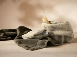 Handtuch ANEA olive, 50 x 100 cm, 100 % Baumwolle, GOTS