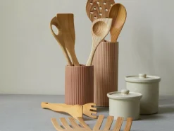 Kochlöffel aus Eschenholz, geölt, 30 x 6 cm