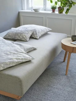 Schlafsofa Nebo B200 x T108 x H72, Sitzhöhe 42cm/Sitztiefe 85cm, inkl. 2 Kissen (80 x 55cm), Wollstoff Tano Natur (79), Buche