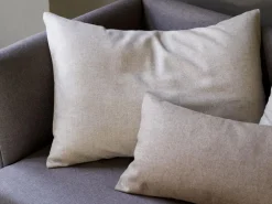 Sofakissen-Überzug, 60 x 105 cm, Wollstoff Tano Natur (79), mit verdeckter Knopfleiste