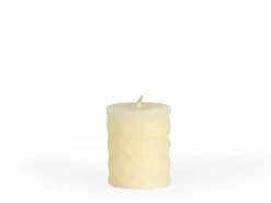 Stumpenkerze Relief aus Bienenwachs, elfenbein, Höhe 8 cm, ø 6,5 cm
