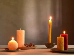 Tafelkerzen aus Bienenwachs, elfenbein, Höhe 25 cm, ø 2 cm, 4 Stk.