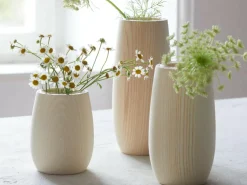 Vase aus Eschenholz, inkl. Glaseinsatz, H 12 cm, ø 8 cm