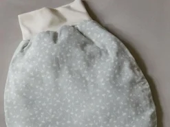 Winter- und Ganzjahresstrampelsack, Julie blaugrau, Bezug: 100 % Baumwolle, Füllung: 100 % Baumwolle, GOTS