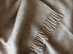 Wohndecke Mats Pur, beige, 130 x 200 cm, 50 % rezyklierte Schurwolle (Lamm)/50 % Schurwolle (Lamm), eco-wool